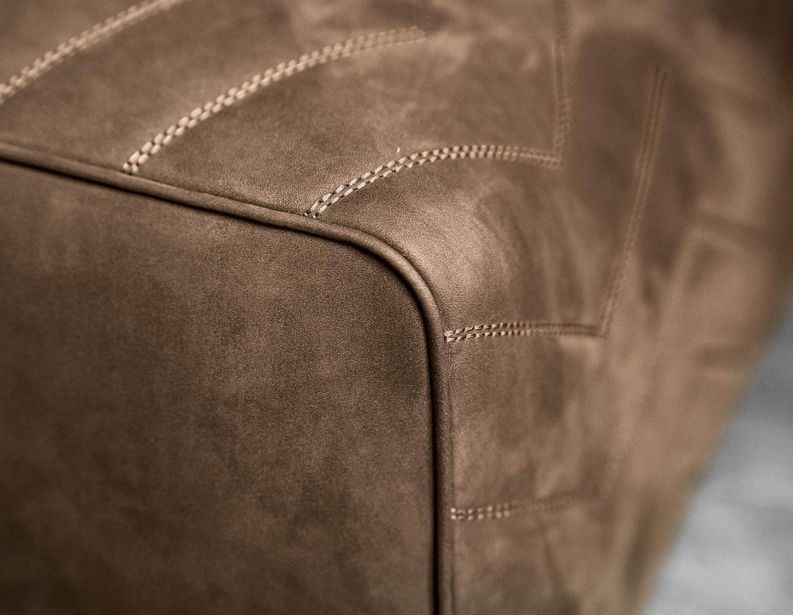 Банкетка Quincy фабрики MINOTTI