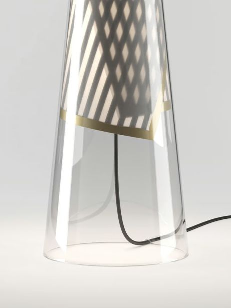 Настольный светильник Cono Di Luce фабрики LODES