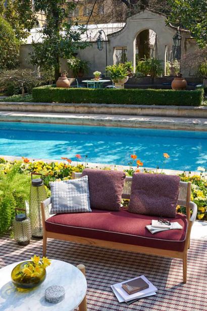 Диван Dine Out Outoobr фабрики CASSINA