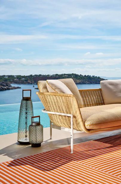 Диван Esosoft Outdoor фабрики CASSINA
