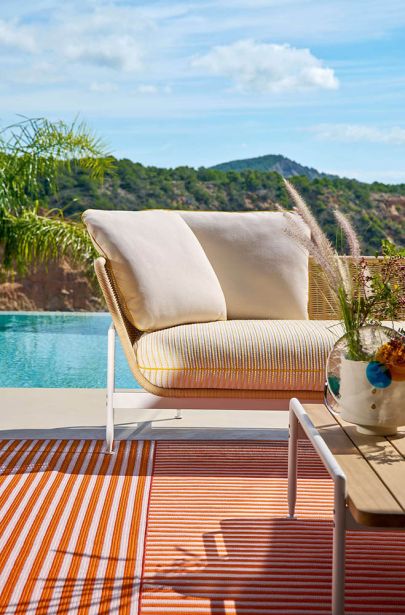 Диван Esosoft Outdoor фабрики CASSINA