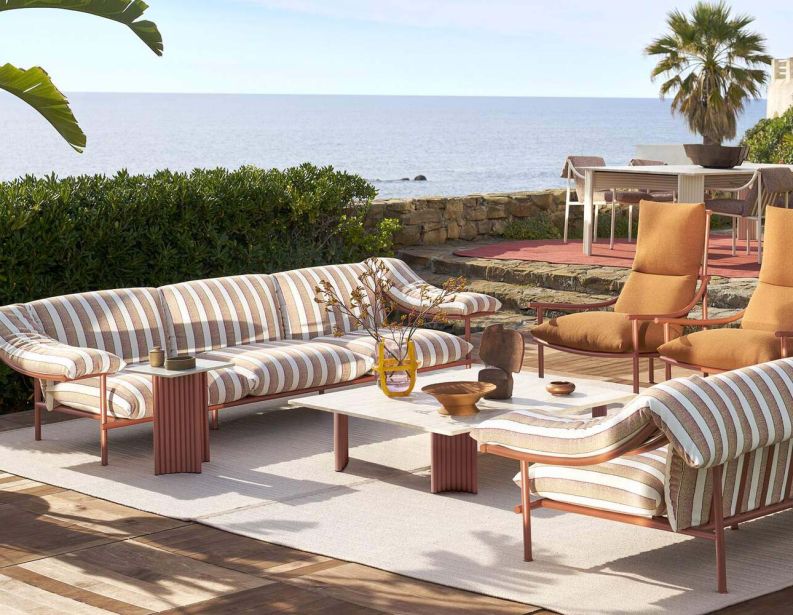 Диван Vidalenta Outdoor фабрики CASSINA