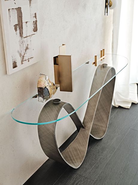 Butterfly console from CATTELAN ITALIA
