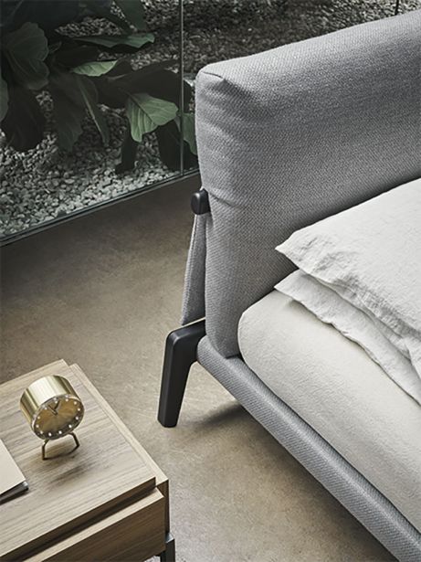 Кровать Kriss фабрики BONALDO