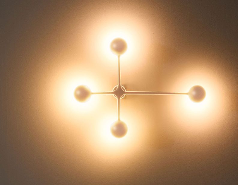 Настенный светильник Dot Pattern фабрики CASSINA