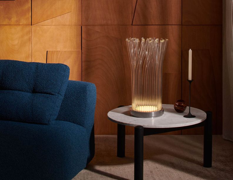 Настольный светильник Fluxus-E фабрики CASSINA