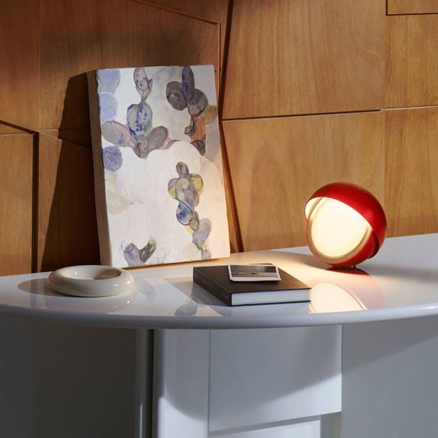 Настольный светильник Palpebra фабрики CASSINA