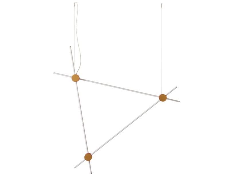 Подвесной светильник Eitie Triangle Vertica фабрики CASSINA