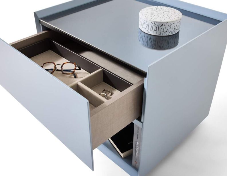 Прикроватная тумба Ghost Box фабрики CASSINA