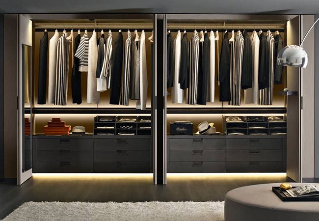 Шкаф Backstage '18 фабрики B&B ITALIA