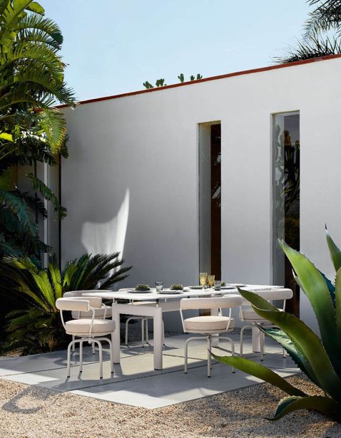 Стол 6 Tube D’avion Outdoor фабрики CASSINA