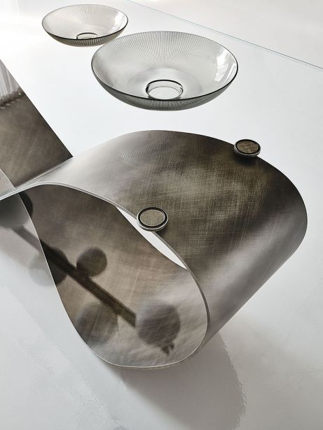 Стол Butterfly фабрики CATTELAN ITALIA