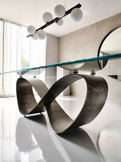 Стол Butterfly фабрики CATTELAN ITALIA