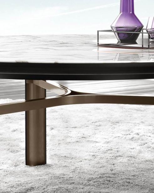 Стол Dan фабрики MINOTTI
