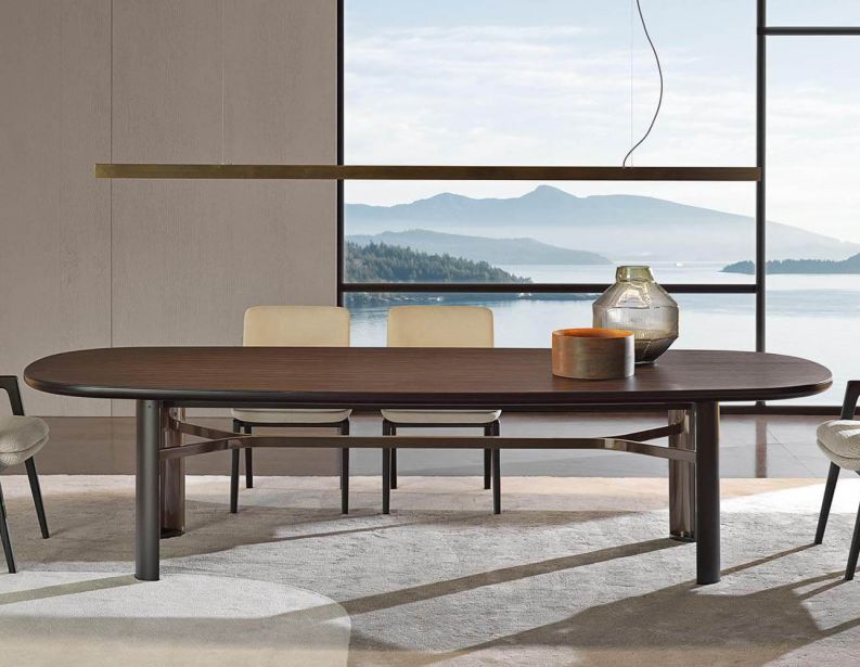 Стол Dan фабрики MINOTTI