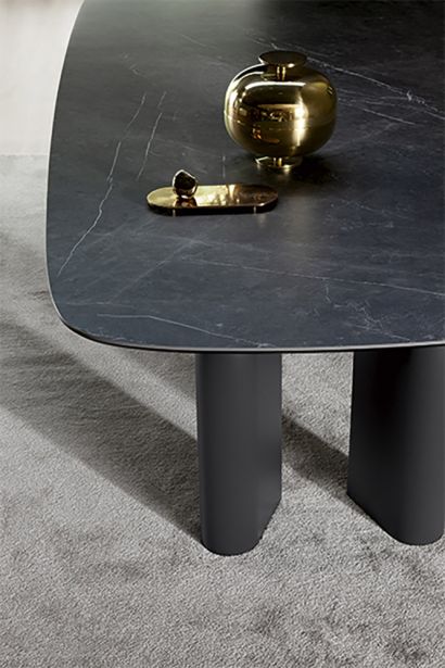 Стол Geometric фабрики BONALDO