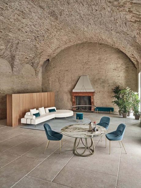 Стол Louis Round фабрики BONTEMPI