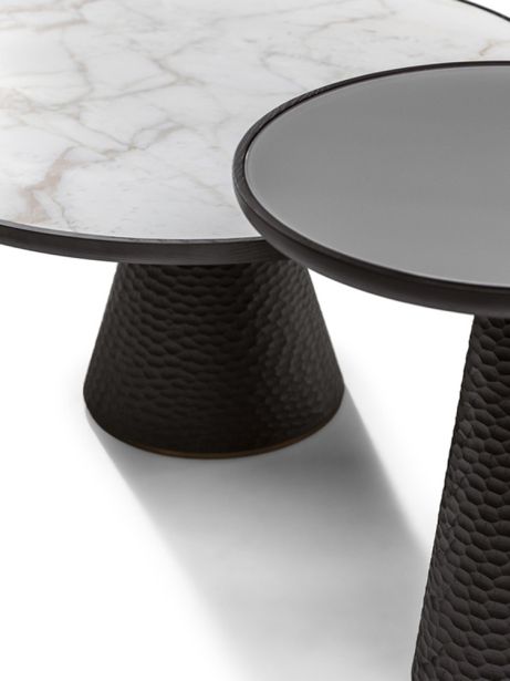 Журнальный (кофейный) столик Duo Pedestal фабрики POLTRONA FRAU