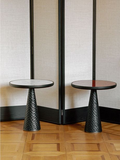 Журнальный (кофейный) столик Duo Pedestal фабрики POLTRONA FRAU