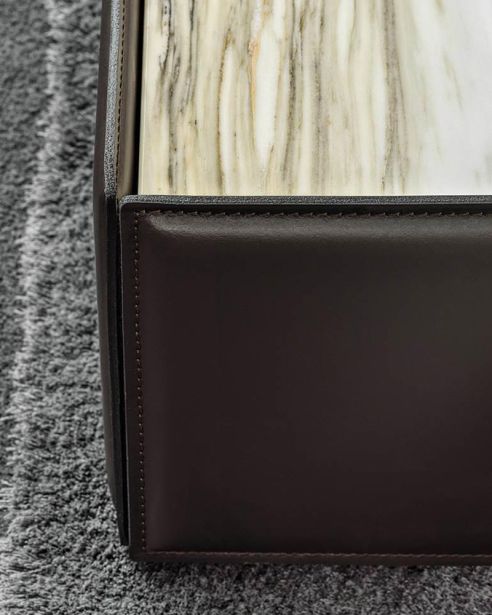 Журнальный (кофейный) столик Side фабрики MINOTTI