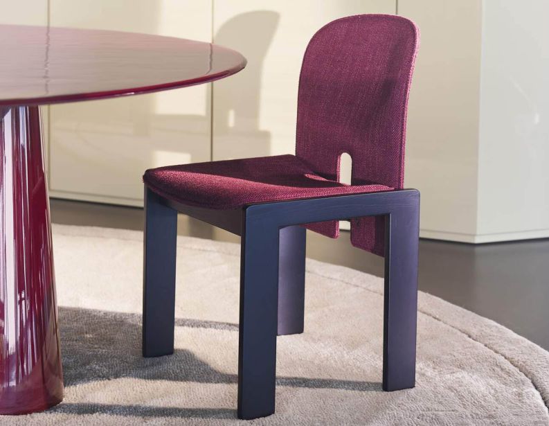 Стул 121 фабрики CASSINA