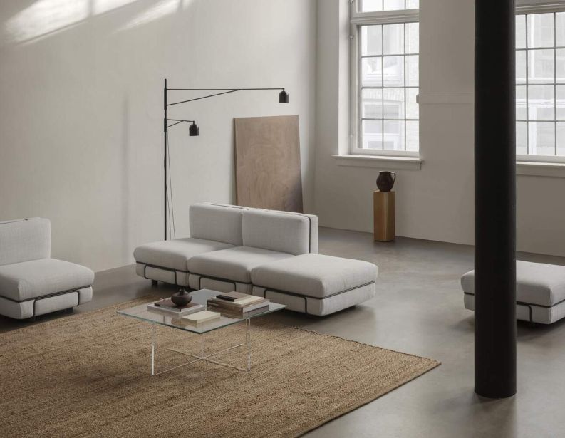 Торшер Awkward фабрики CASSINA