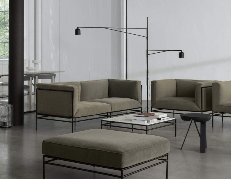 Торшер Awkward фабрики CASSINA