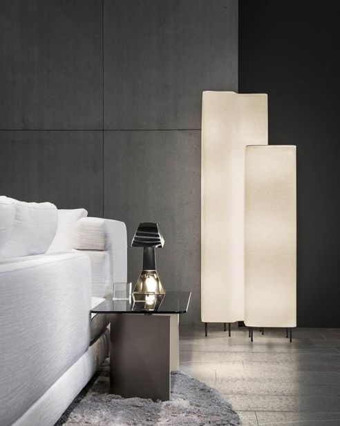 Торшер Blanche фабрики MINOTTI