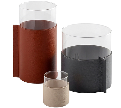 Ваза Leather Pot фабрики POLTRONA FRAU