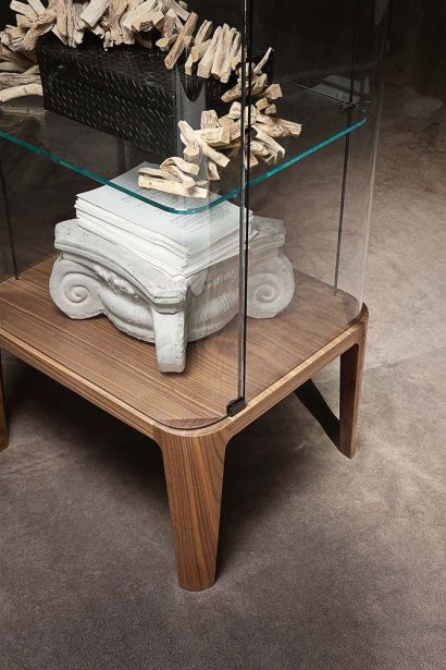 Витрина Chantal II фабрики CATTELAN ITALIA